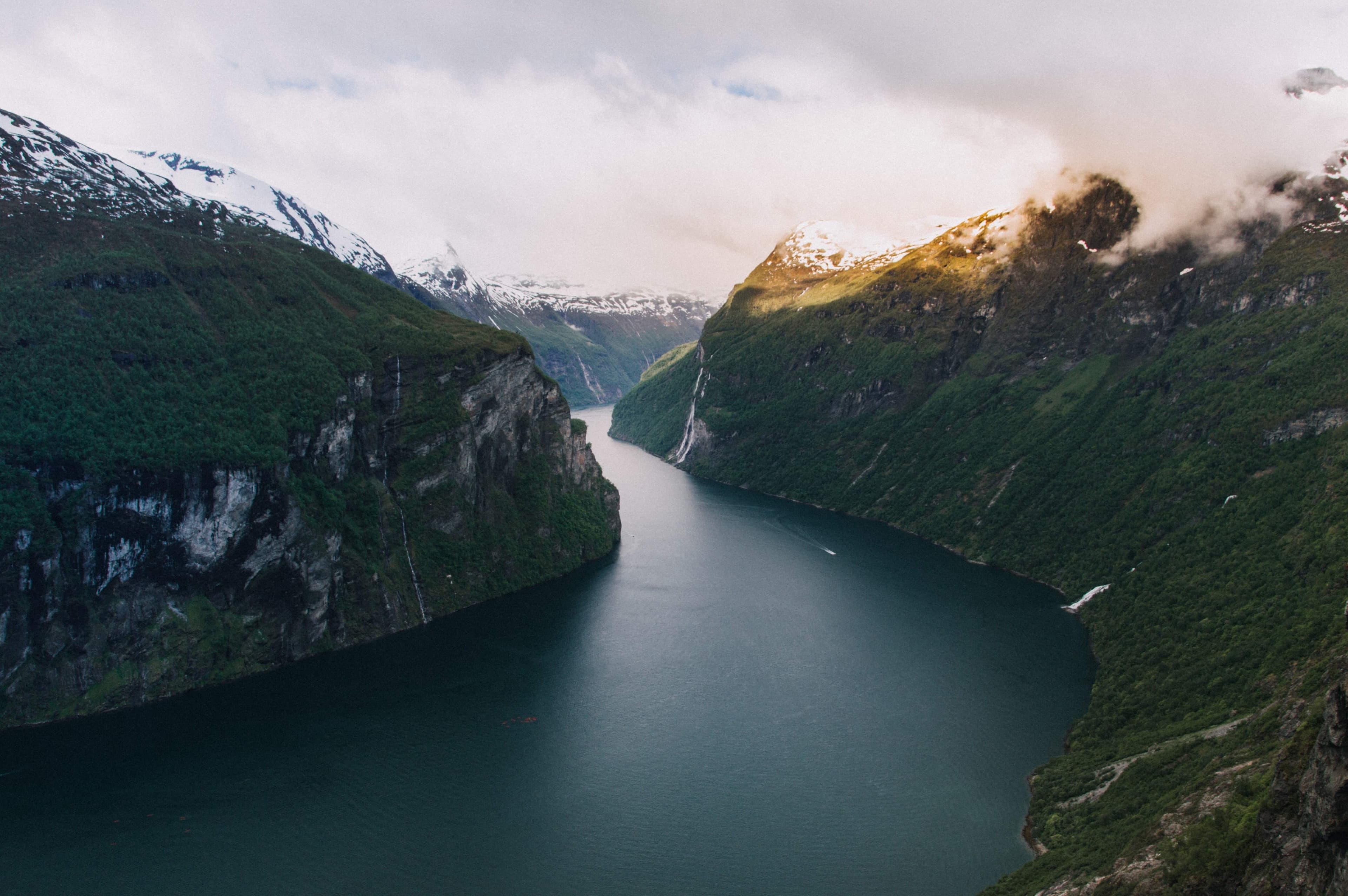motorradtour-Nordkap-Ausblick.jpg